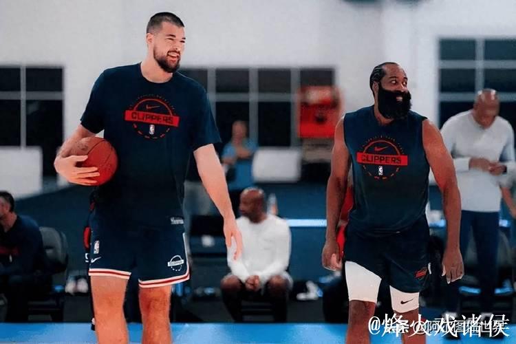 暗无天日!快船在最近的10场比赛中取得1胜9负的战绩 暗无天日!快船在最近的10场比赛中取得1胜9负的战绩