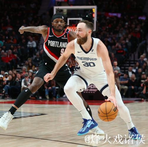 河村贡献3分4助,灰熊大胜开拓者;国王终结太阳7连胜辉煌 河村贡献3分4助,灰熊大胜开拓者;国王终结太阳7连胜辉煌